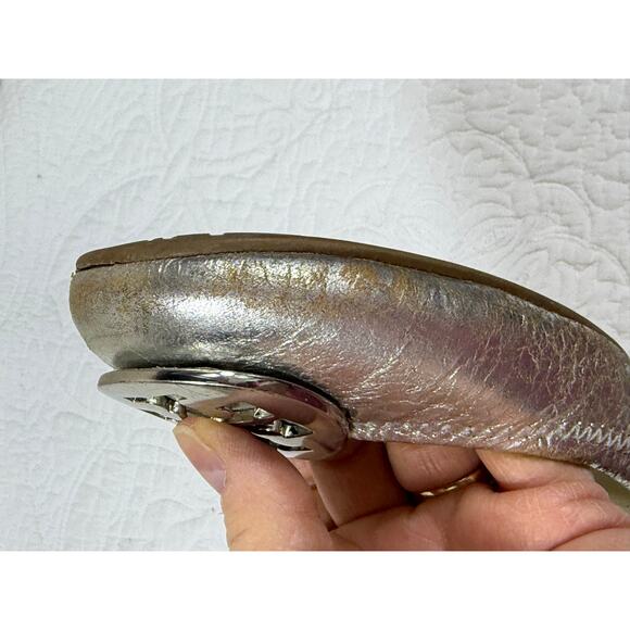 Tory Burch Women’s 7 Silver Leather Slip On Ballet Flats Logo Designer Shoes - Picture 7 of 13